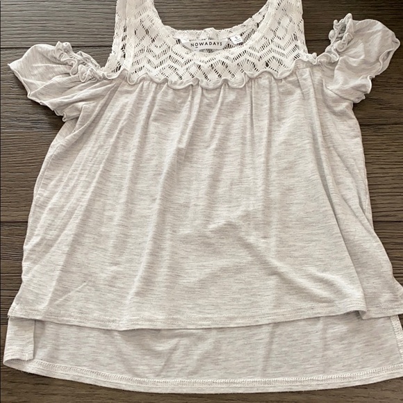 Off the shoulder light grey girls top - Picture 3 of 6